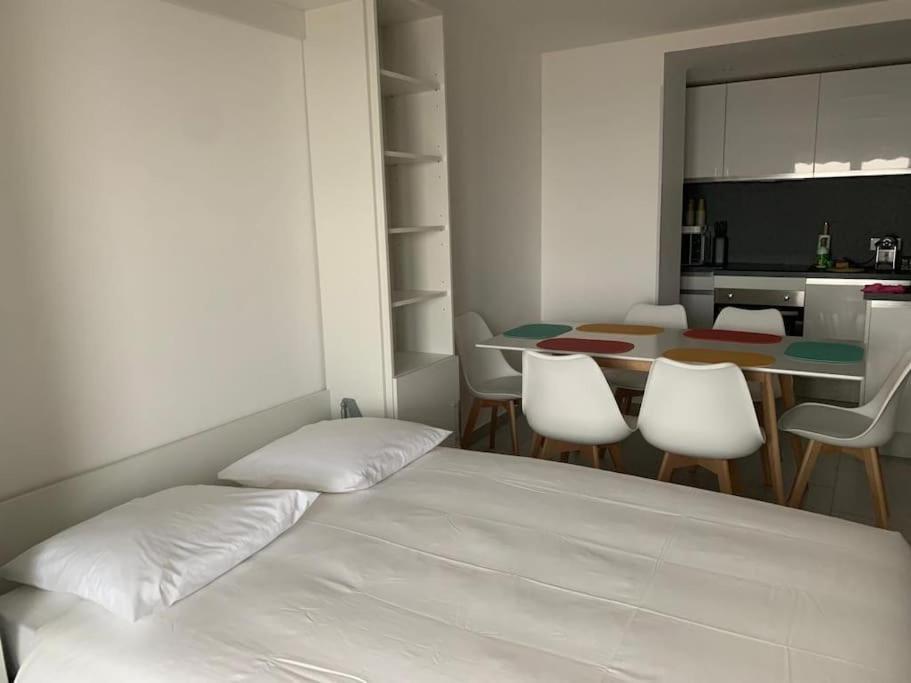 Appartement Tout Confort & Parking بوزولي المظهر الخارجي الصورة