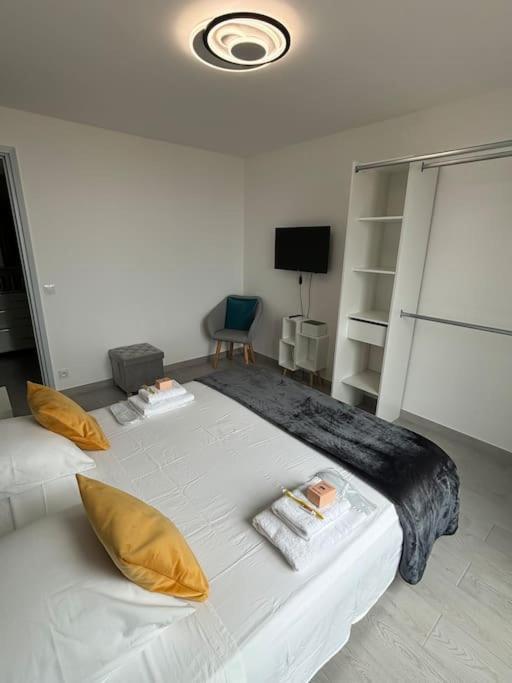 Appartement Tout Confort & Parking بوزولي المظهر الخارجي الصورة
